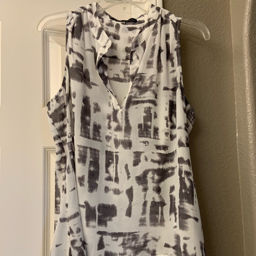 Ladies blouse - Picture 1 of 3